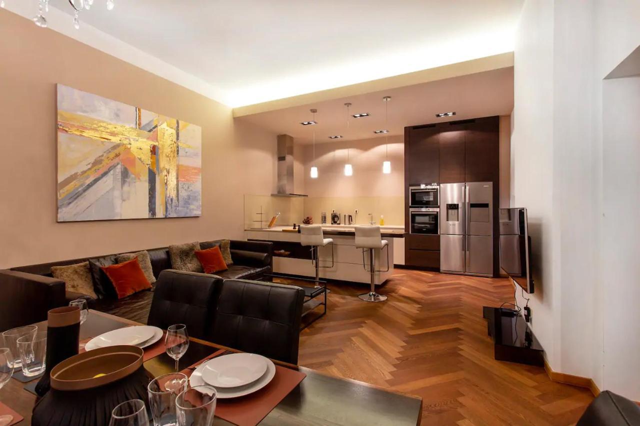 Address Deluxe Downtown Lägenhet Ljubljana Exteriör bild