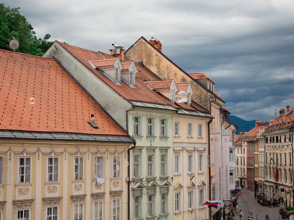 Address Deluxe Downtown Lägenhet Ljubljana Exteriör bild